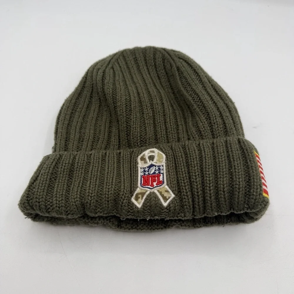 New Era Green Bay Packers NFL Salute To Service Outlined Sport Knit‎ Beanie
